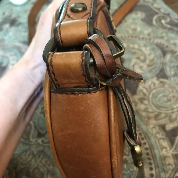 Vintage Fossil leather bag with key - Picture 4 of 11